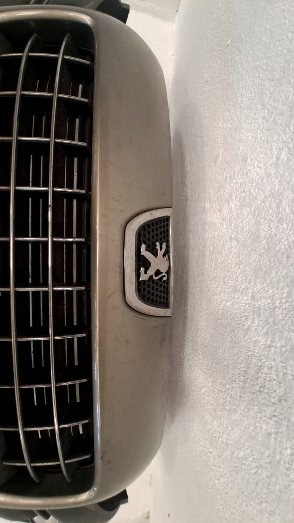 Paragolpes delantero PEUGEOT 3008 5