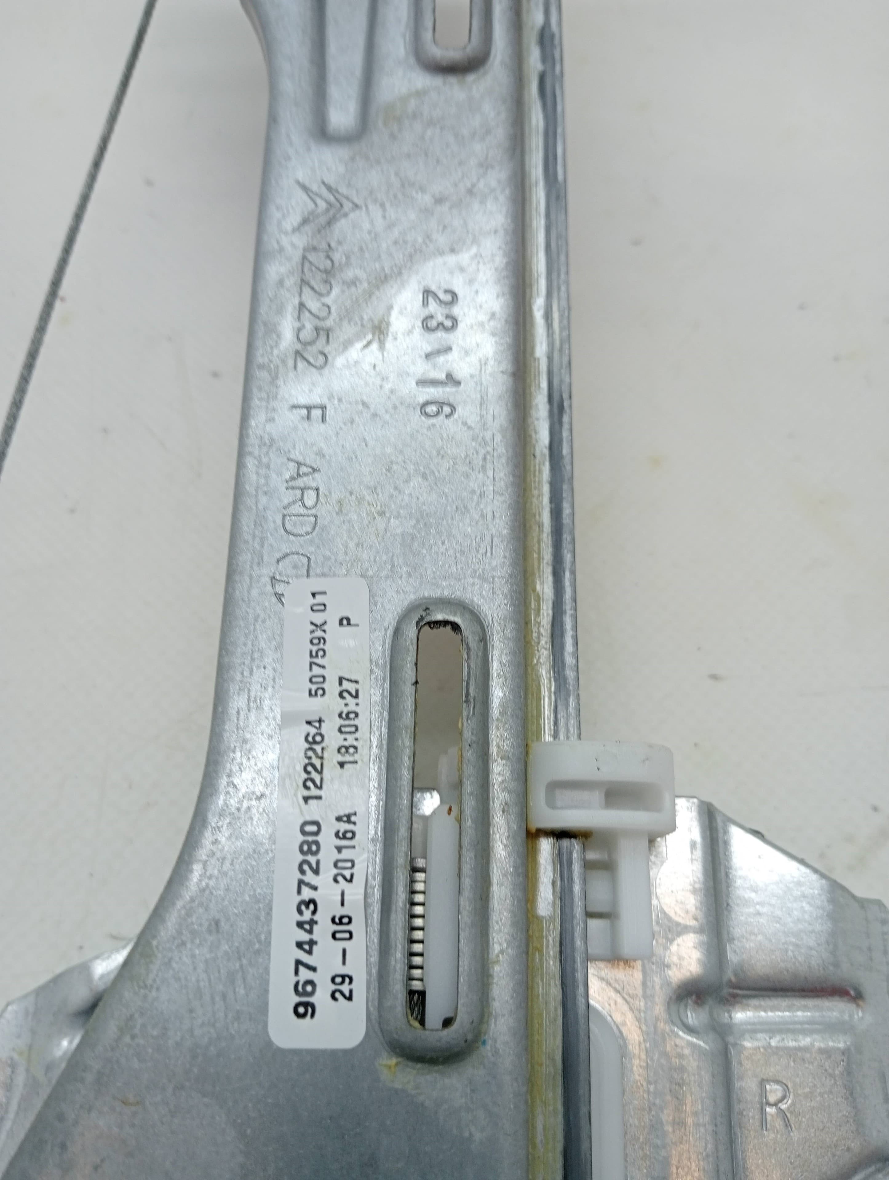 Elevalunas trasero derecho CITROEN C-ELYSÉE 2