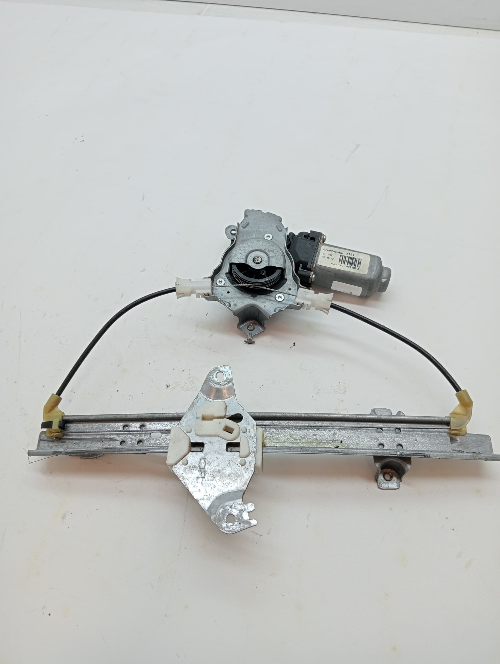 Elevalunas trasero izquierdo NISSAN QASHQAI (J10) 3