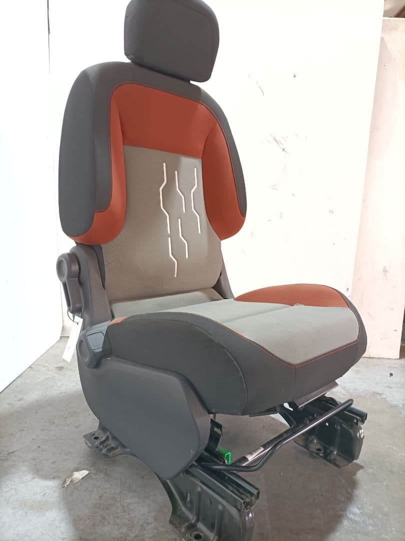 Asiento delantero derecho PEUGEOT PARTNER KOMBI 5