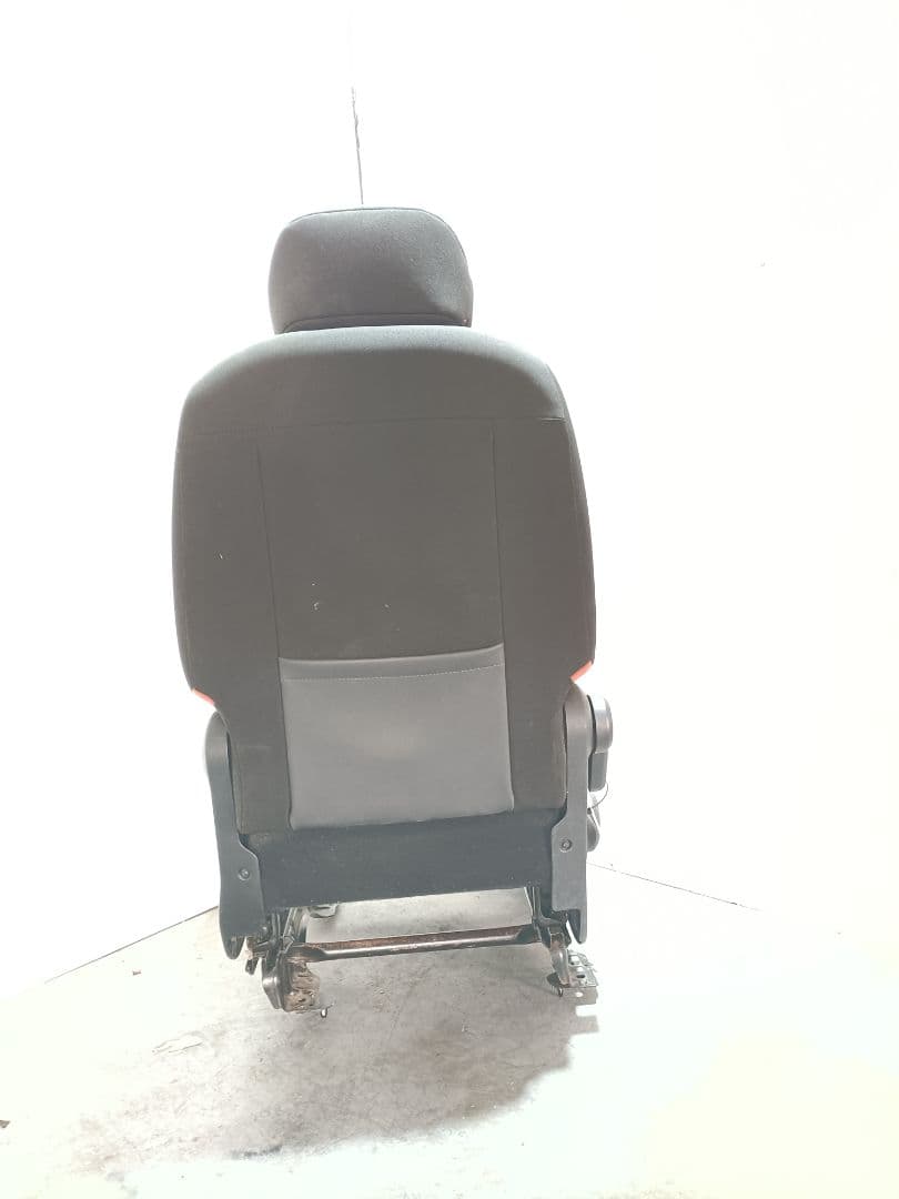 Asiento delantero derecho PEUGEOT PARTNER KOMBI 4