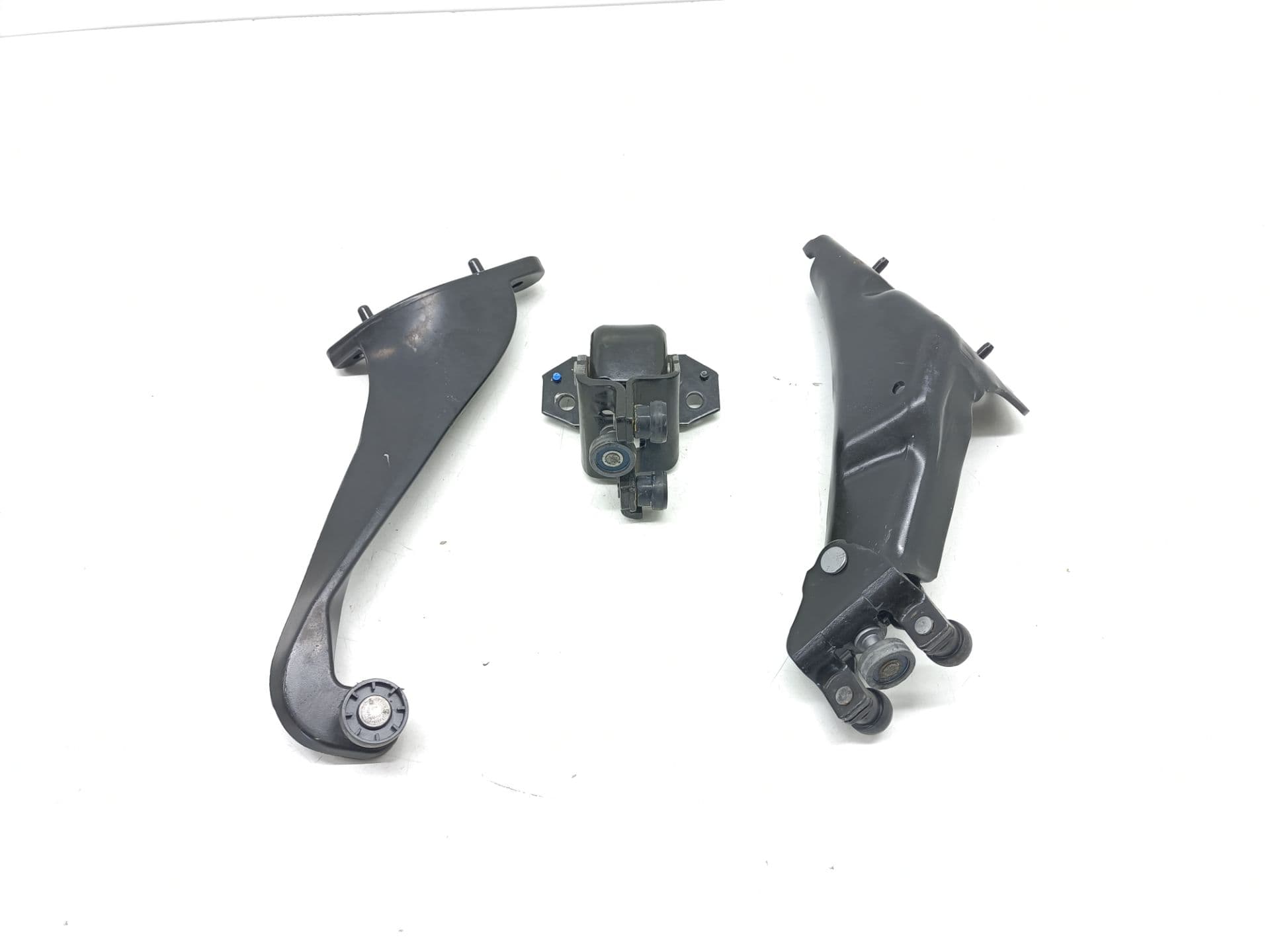 Soporte / guia puerta corredera PEUGEOT PARTNER KOMBI