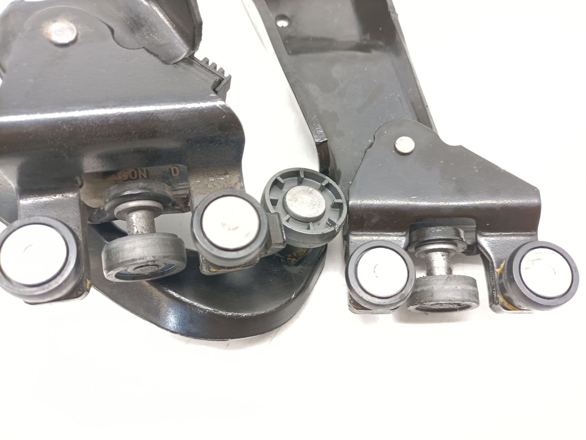 Soporte / guia puerta corredera PEUGEOT PARTNER KOMBI 5