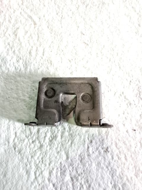 Cerradura capot BMW X3 (E83)