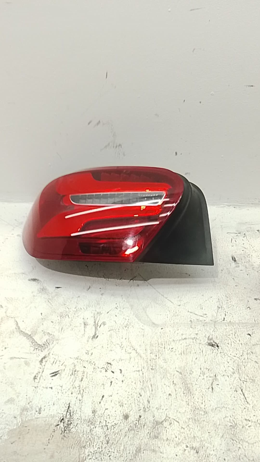 Piloto trasero izquierdo MERCEDES-BENZ CLASE A (W169)