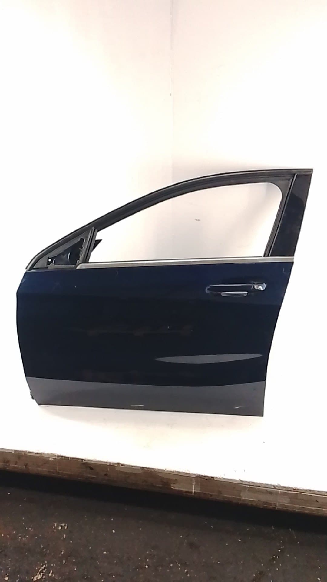 Puerta delantera izquierda MERCEDES-BENZ CLASE A (W169)