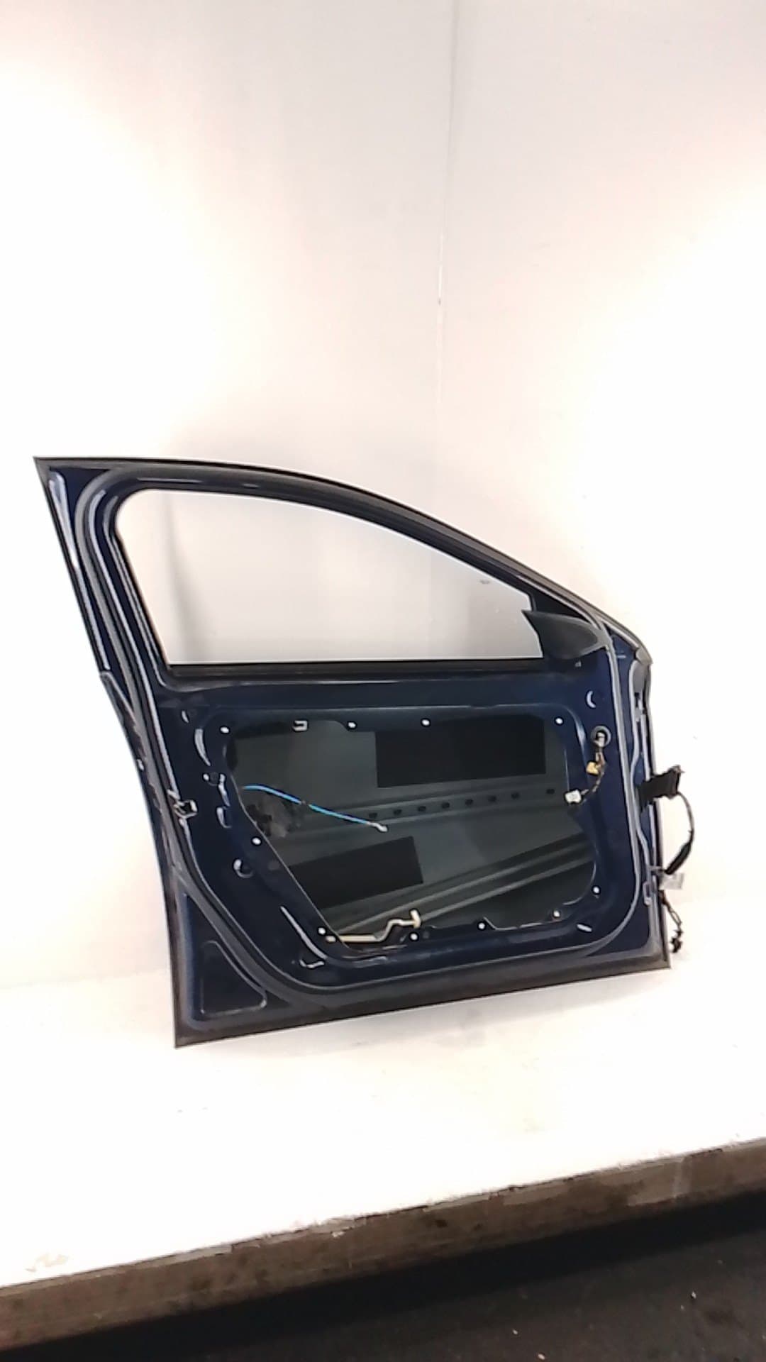 Puerta delantera izquierda MERCEDES-BENZ CLASE A (W169) 3