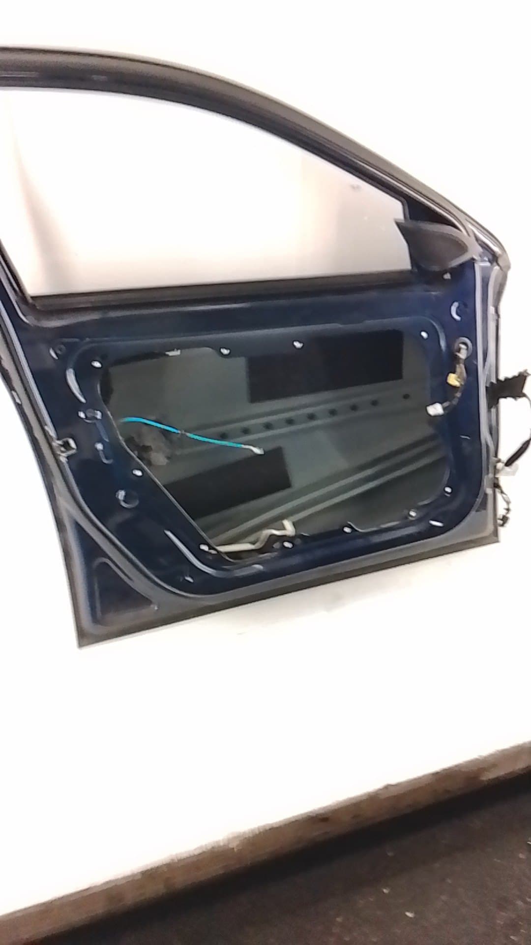 Puerta delantera izquierda MERCEDES-BENZ CLASE A (W169) 2