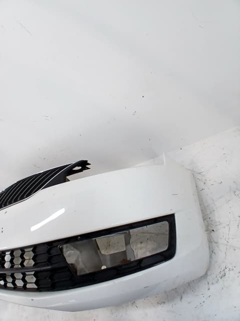 Paragolpes delantero SKODA RAPID 4