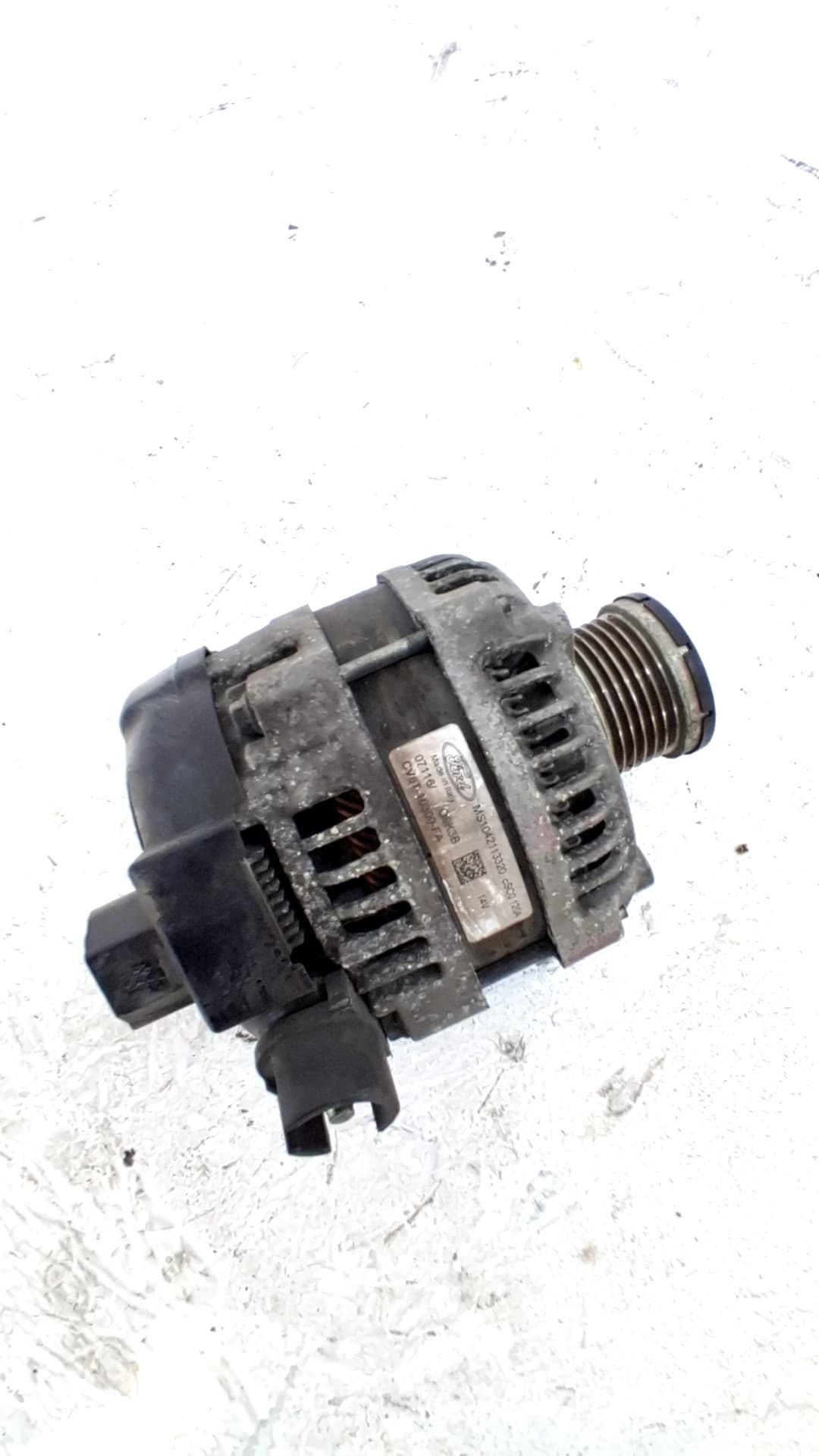 Alternador FORD TRANSIT COURIER