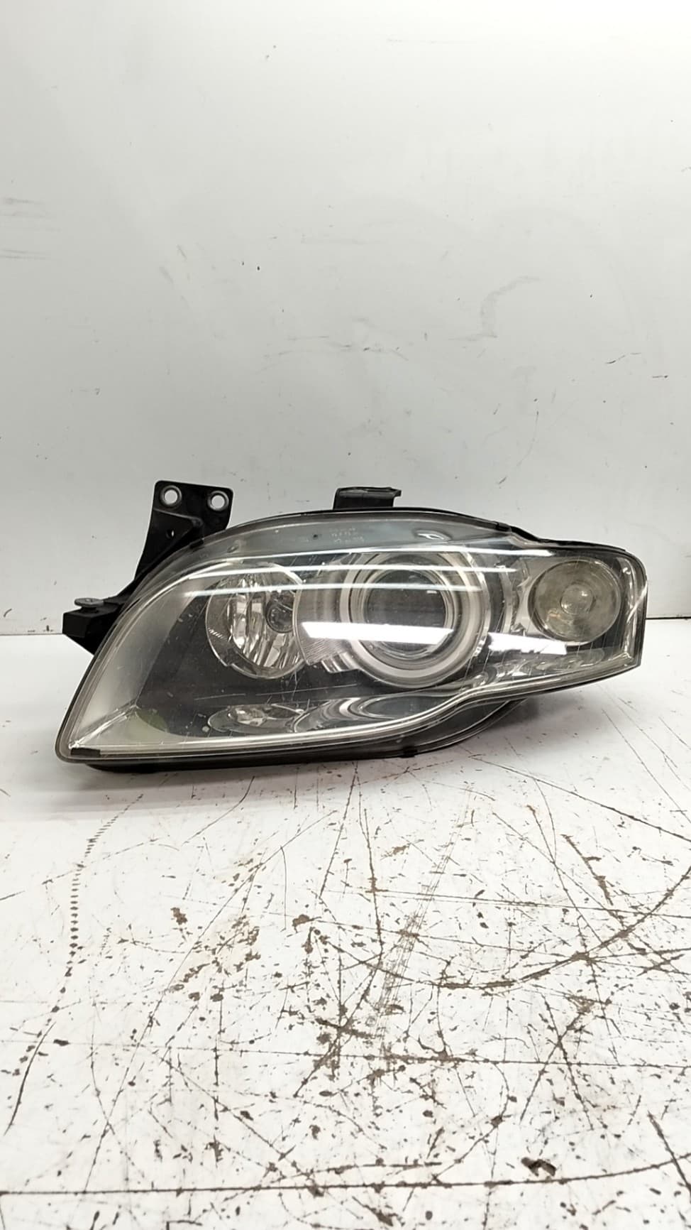 Faro izquierdo AUDI A4 B7 (8EC)