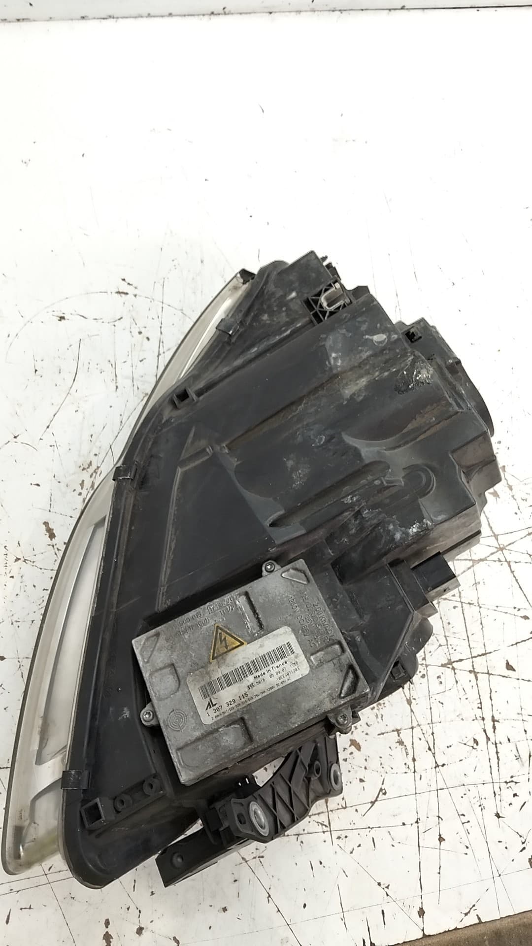 Faro izquierdo AUDI A4 B7 (8EC) 3
