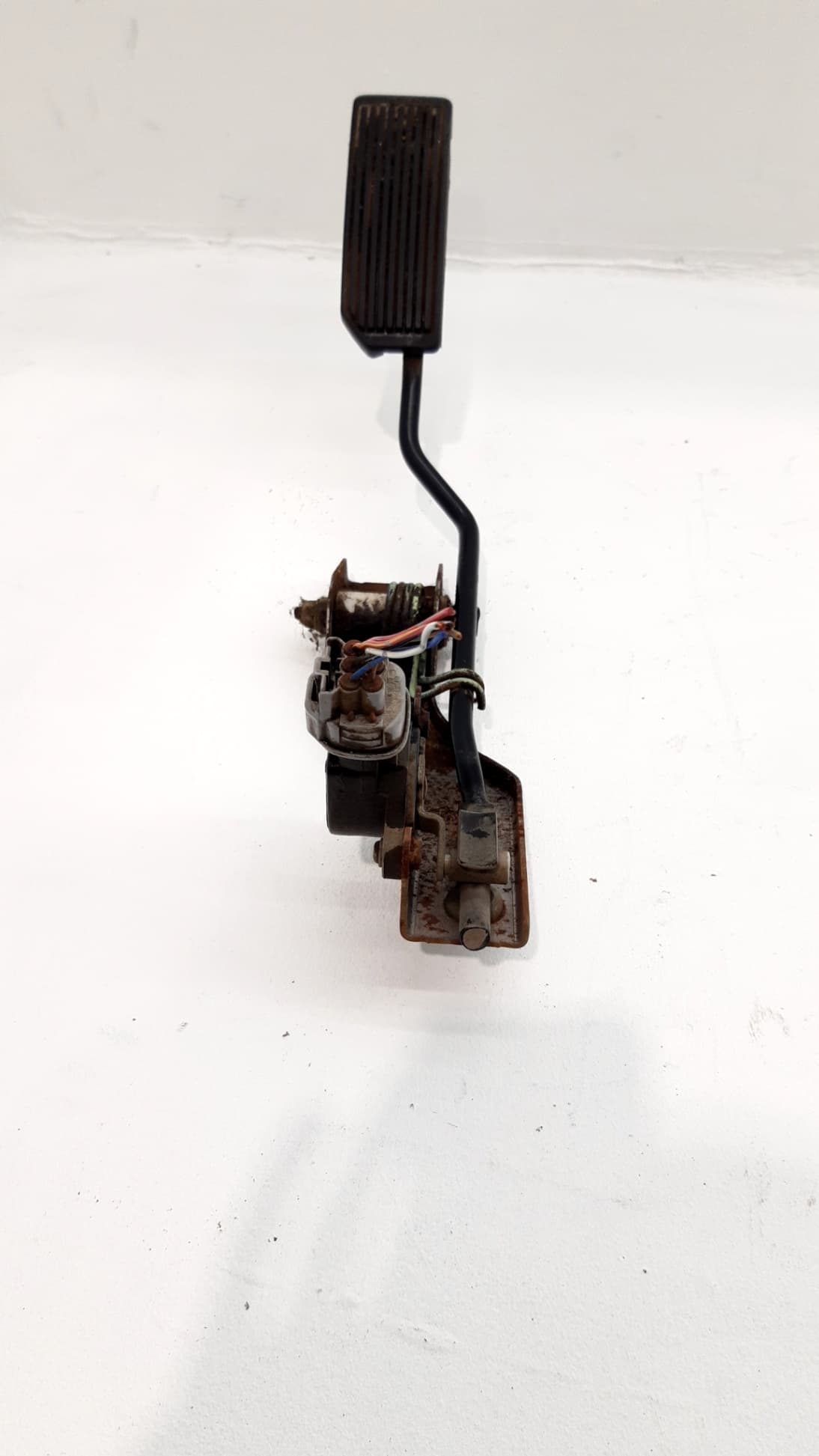 Pedal acelerador NISSAN X-TRAIL (T30)