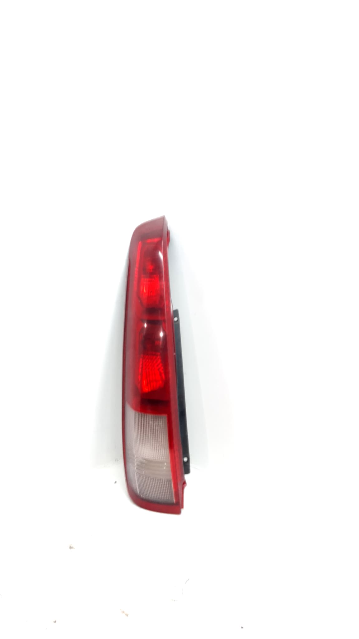 Piloto trasero izquierdo NISSAN X-TRAIL (T30)
