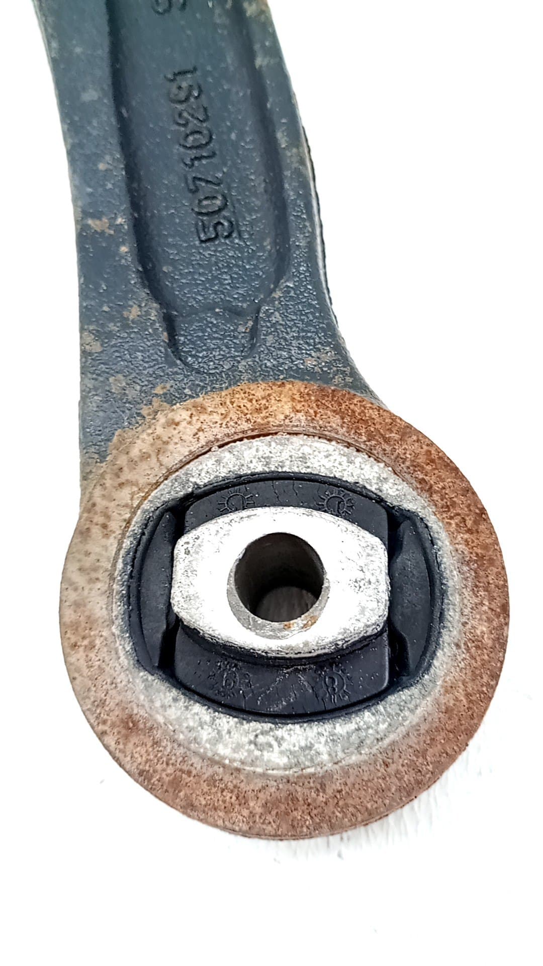 Brazo suspension inferior delantero izquierdo FORD KA+ 3