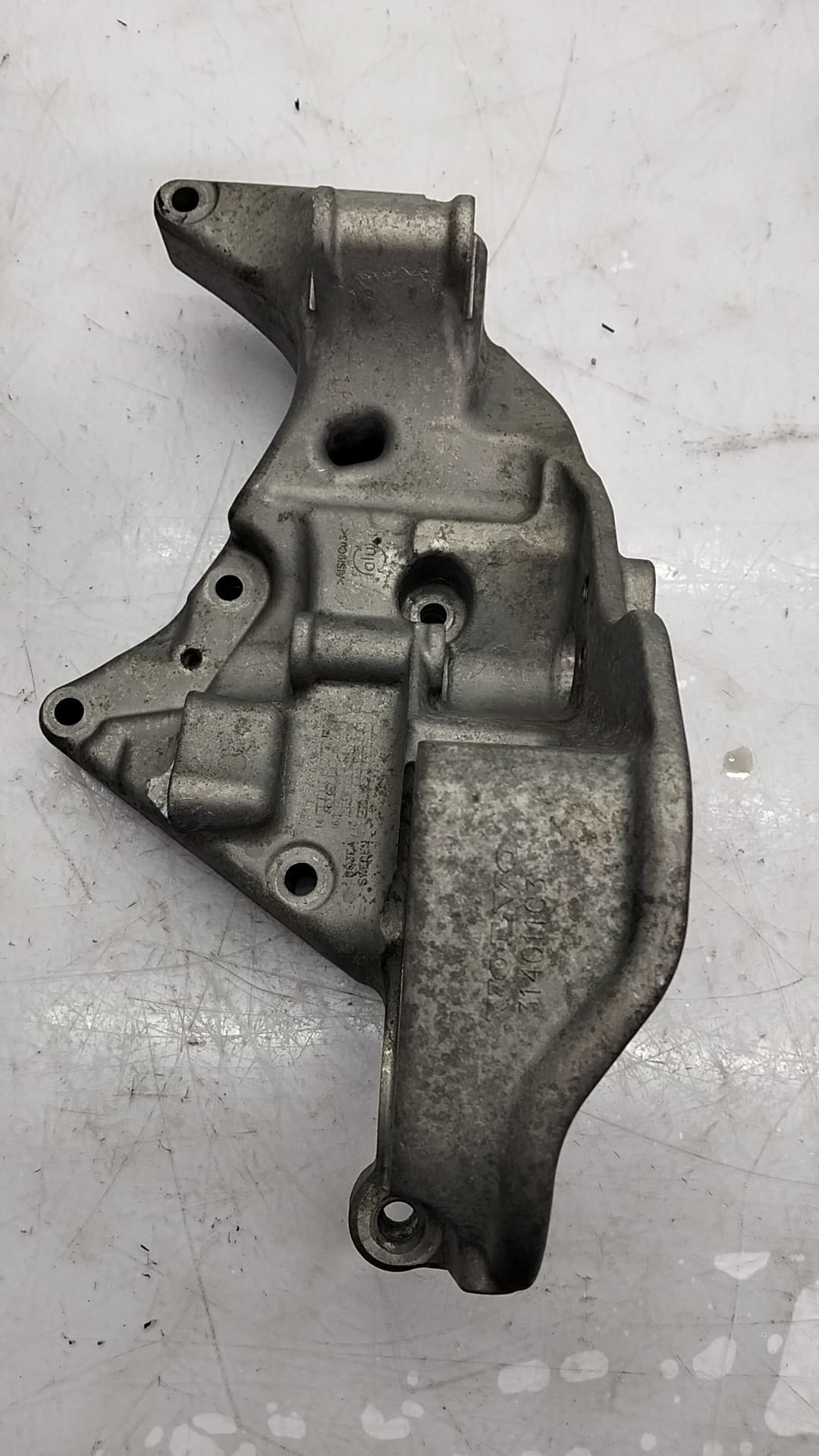 Soporte alternador VOLVO XC60