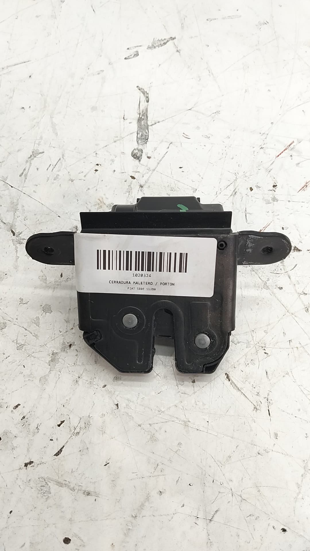 Cerradura maletero / porton FIAT 500E 4