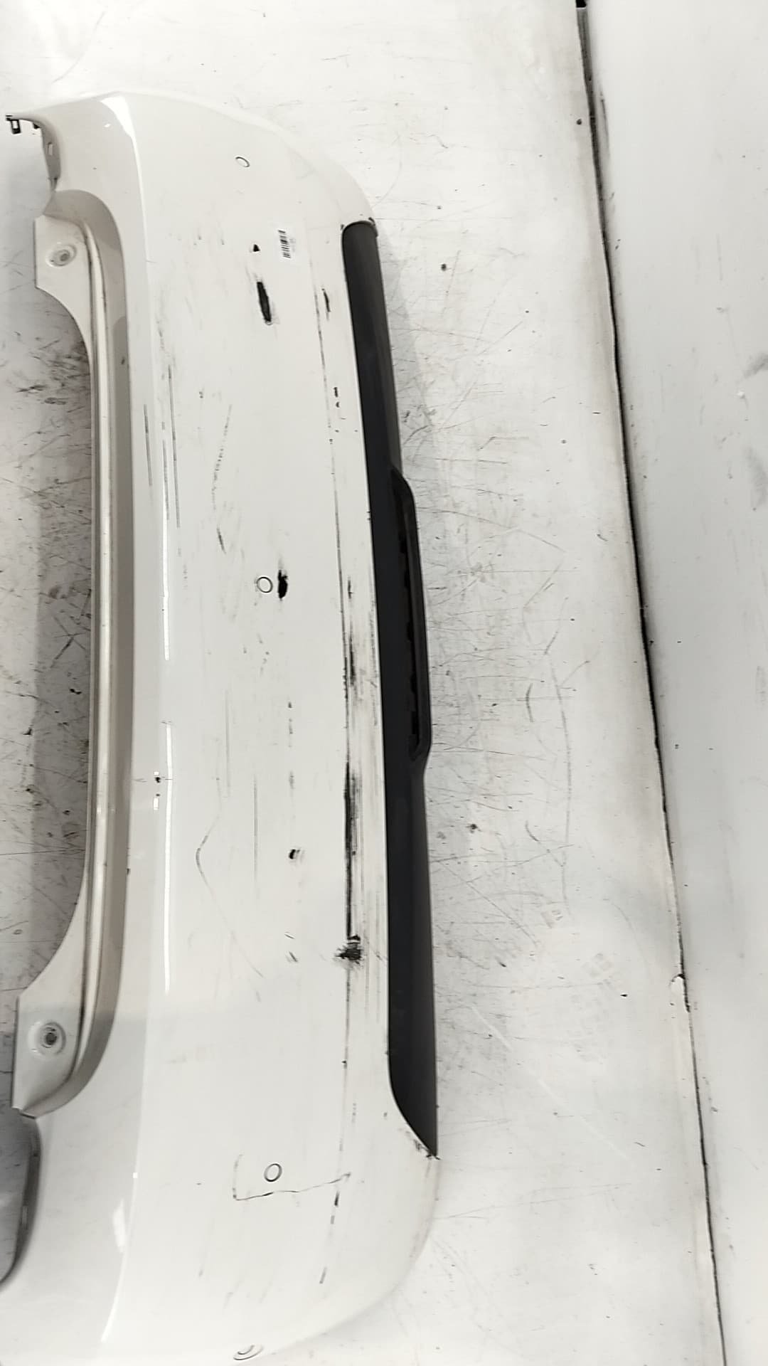 Paragolpes trasero FIAT 500E 4