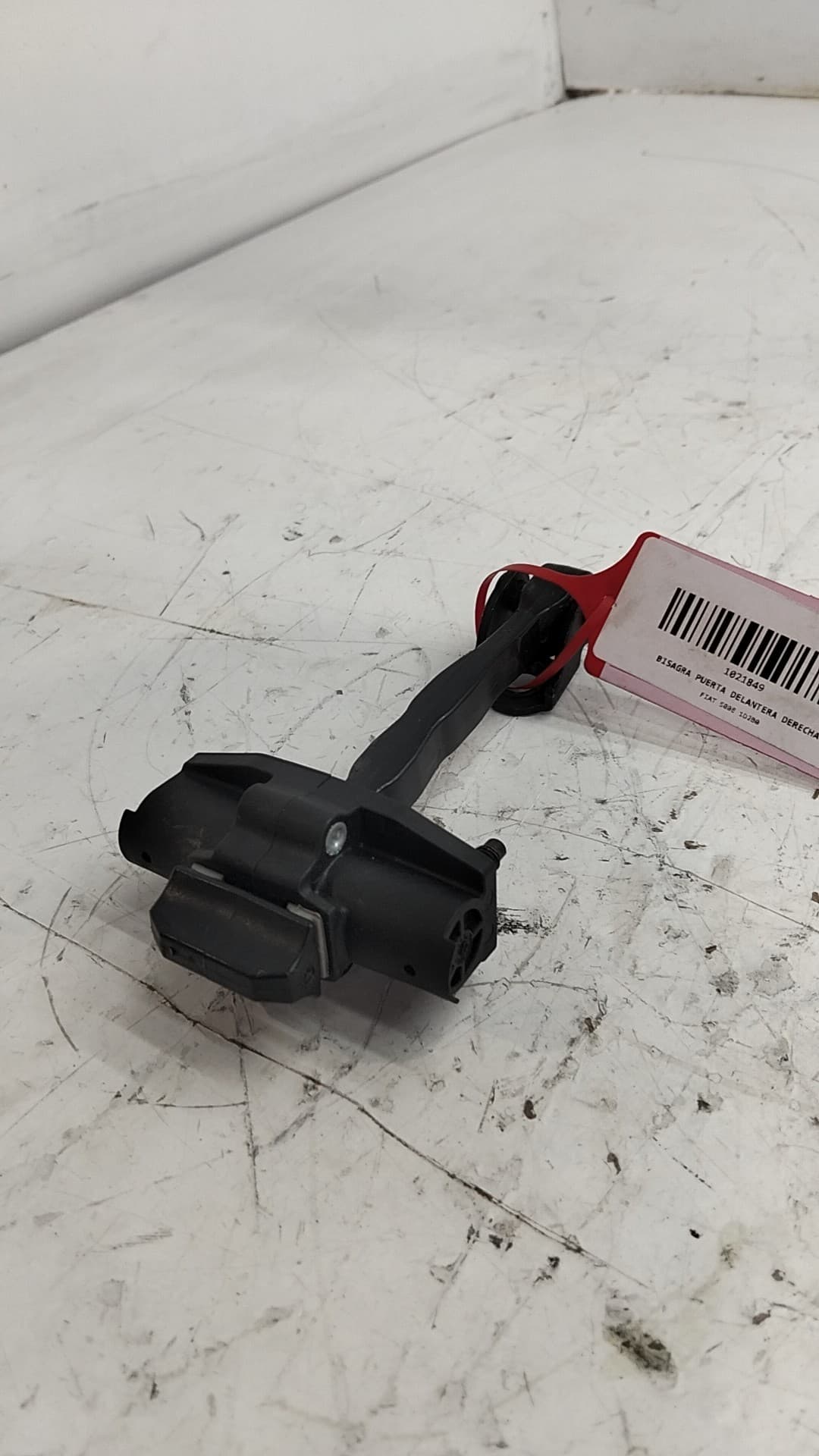 Recambio FIAT 500E ref. 52192408 3