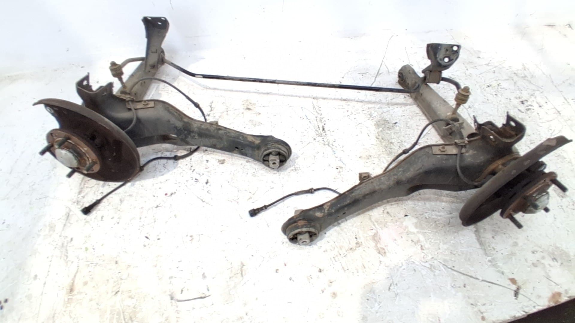 Puente trasero VOLVO S40 BERLINA
