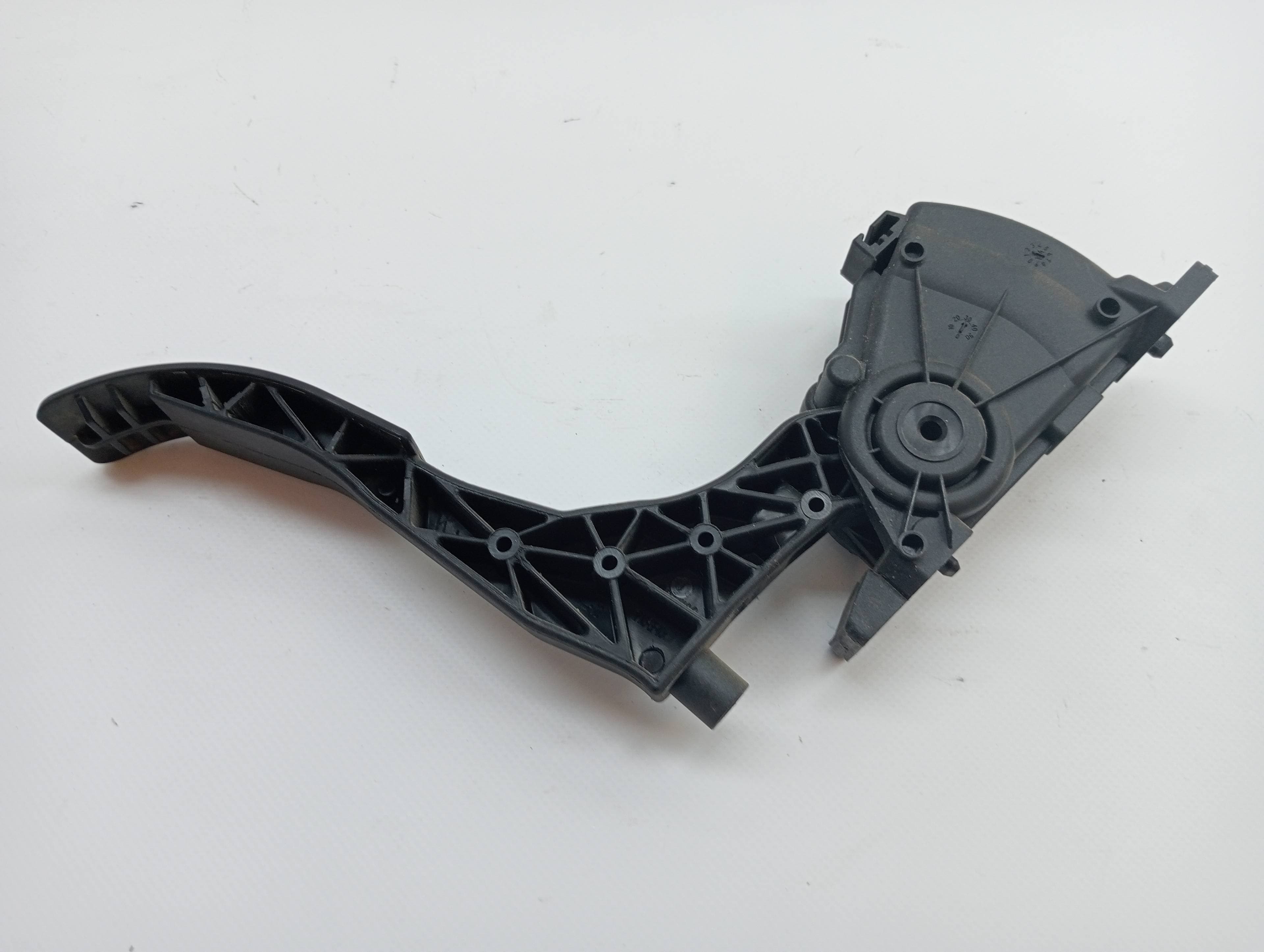 Pedal acelerador SEAT IBIZA V 2