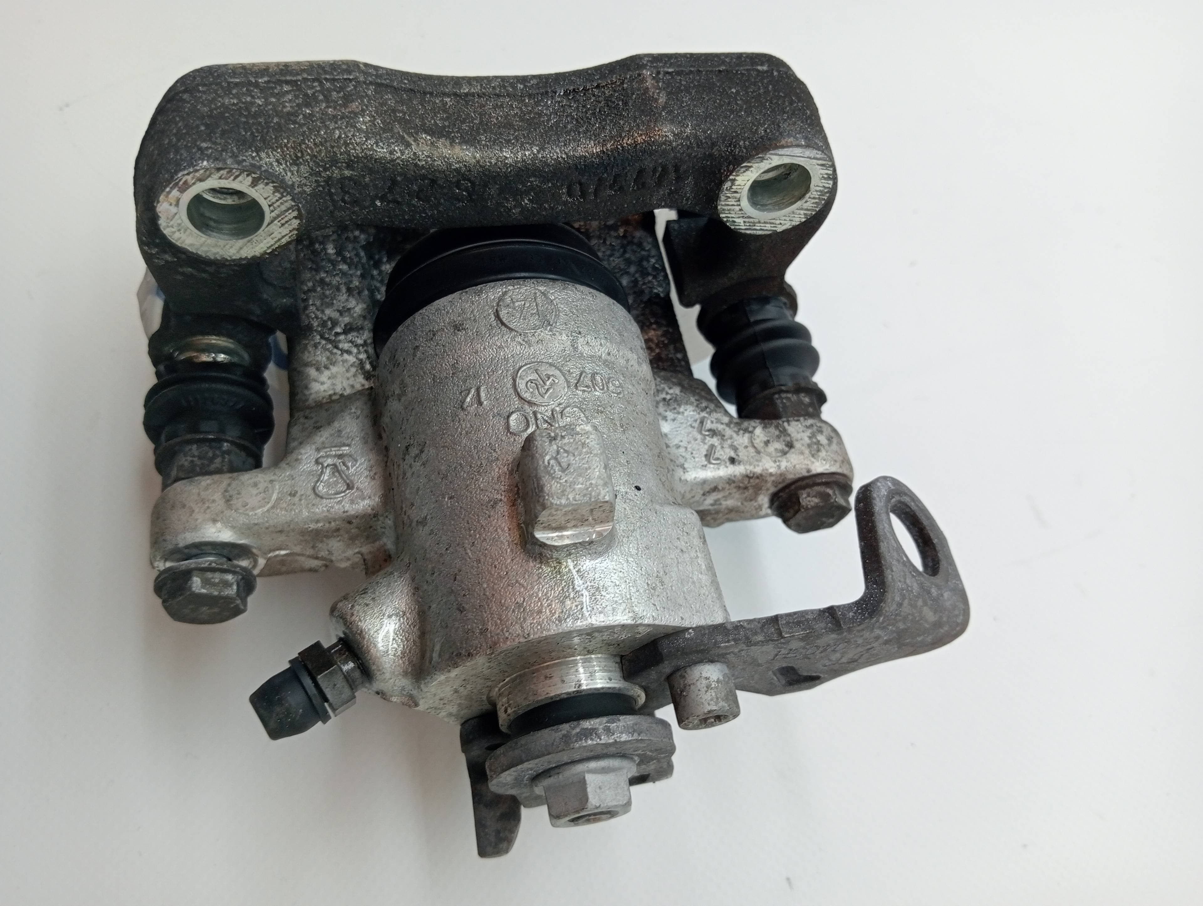 Recambio SEAT IBIZA V ref. 6R0615423 2