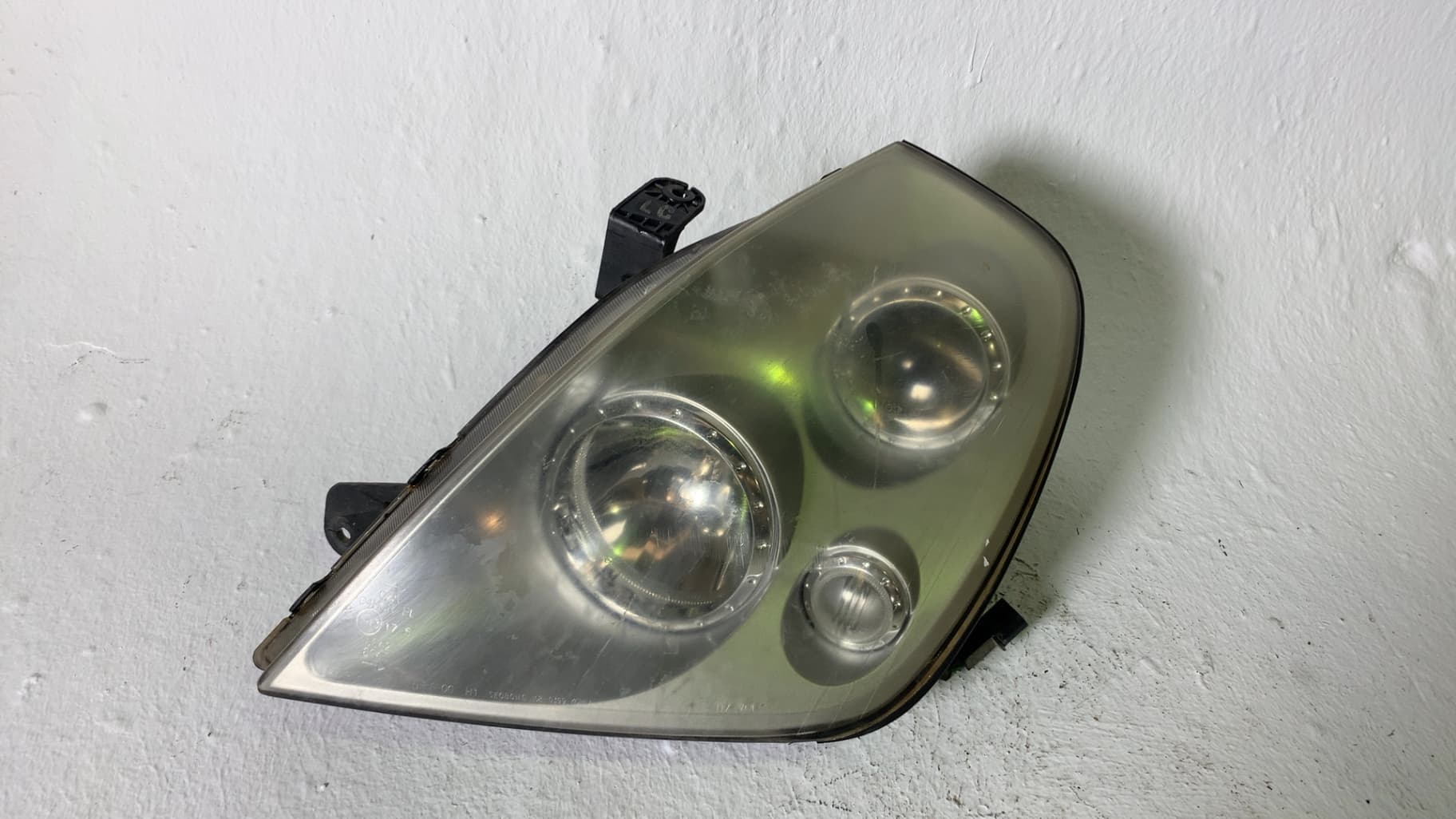 Faro izquierdo SSANGYONG REXTON