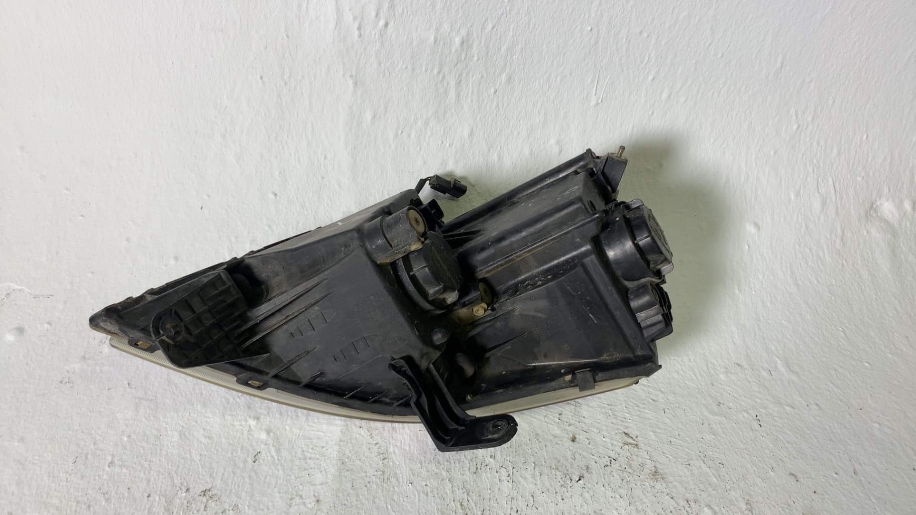 Faro izquierdo SSANGYONG REXTON 2