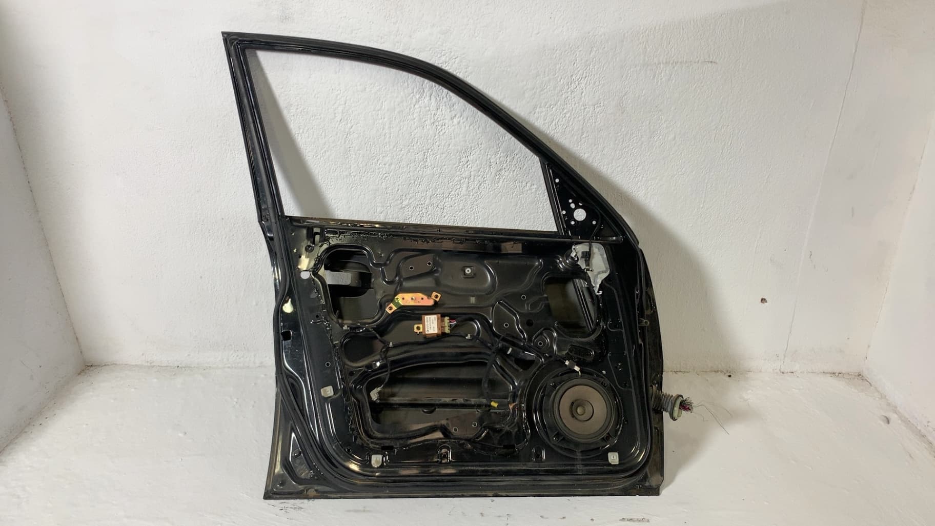 Puerta delantera izquierda SSANGYONG REXTON 2