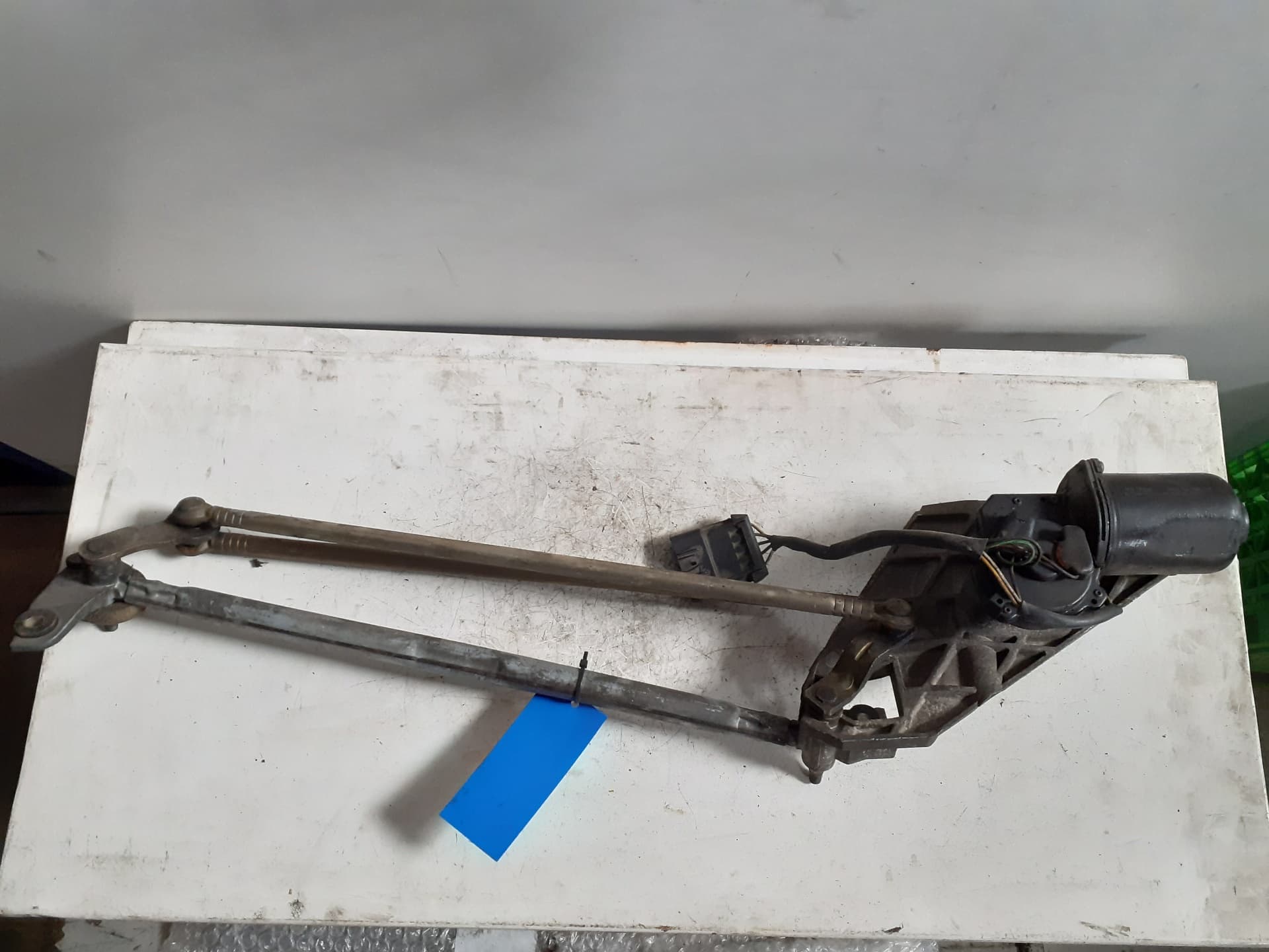 Motor limpia delantero OPEL OMEGA B