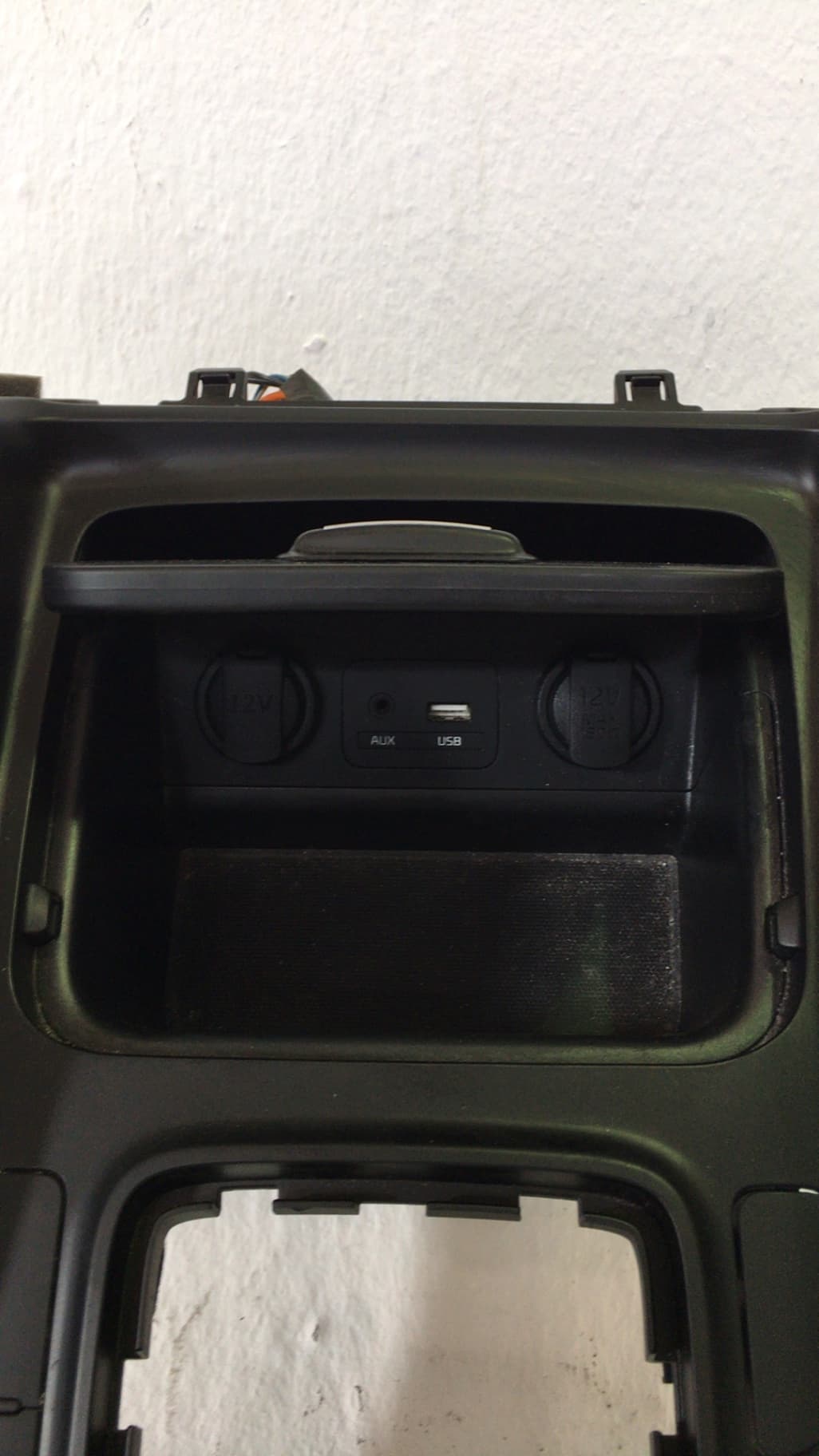 Moldura interior KIA CARENS 3