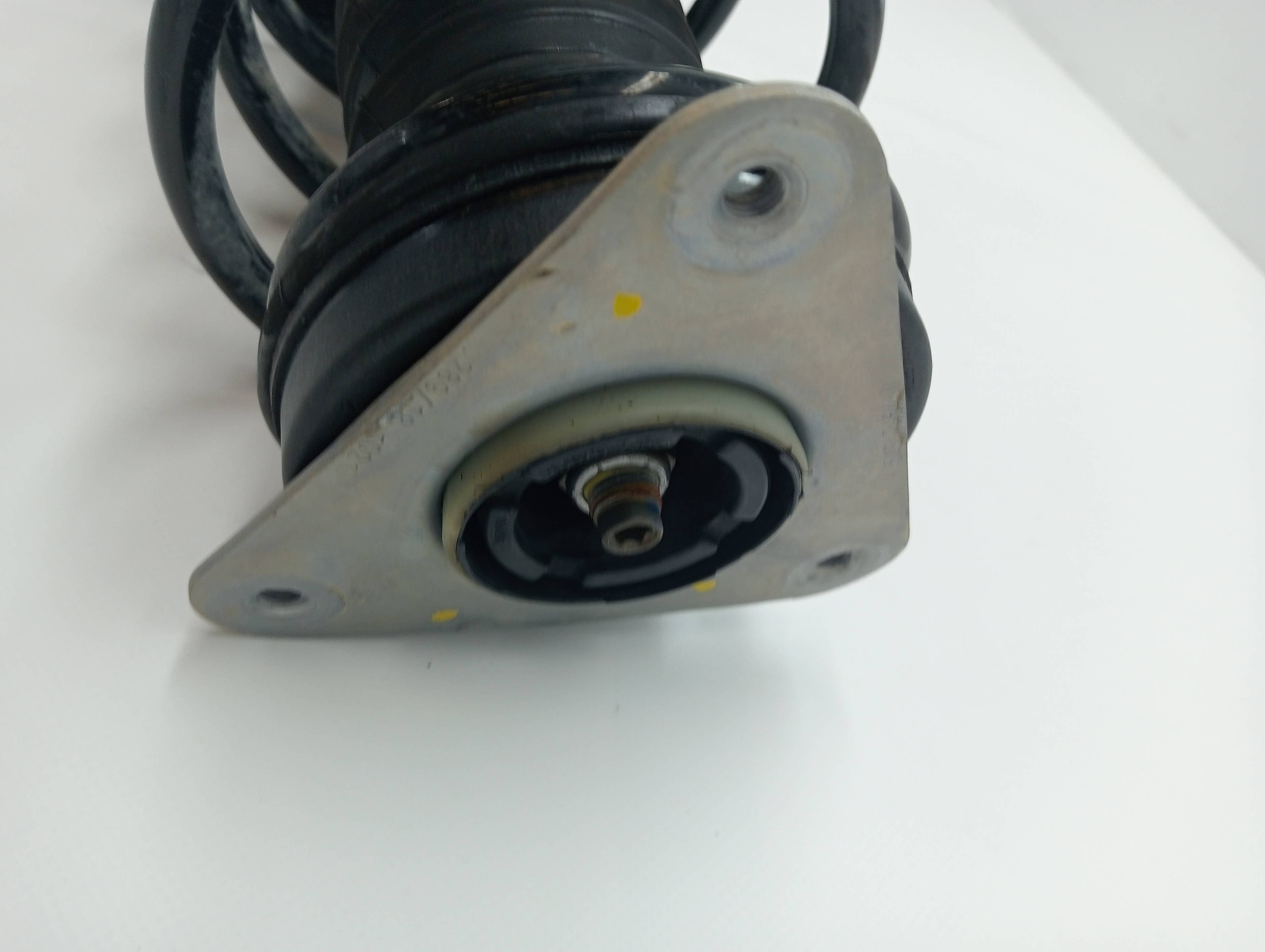Amortiguador delantero derecho RENAULT CLIO IV 2