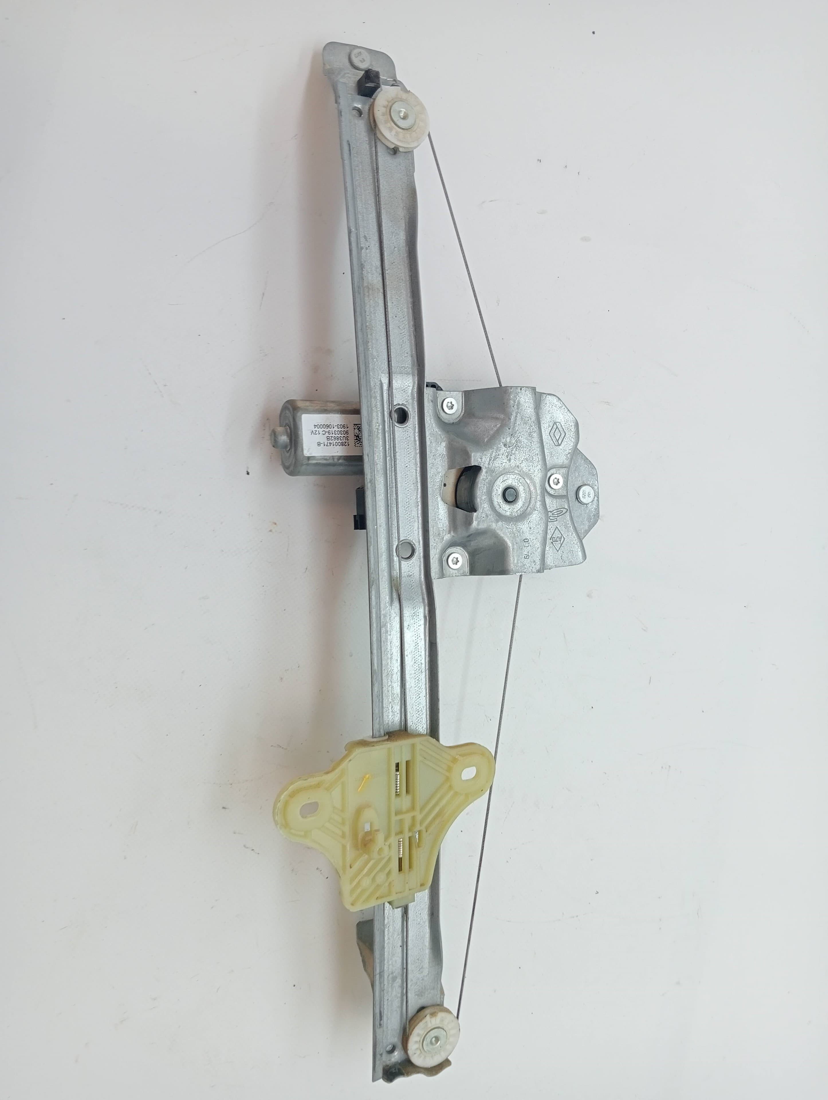 Elevalunas delantero derecho RENAULT CLIO IV 3