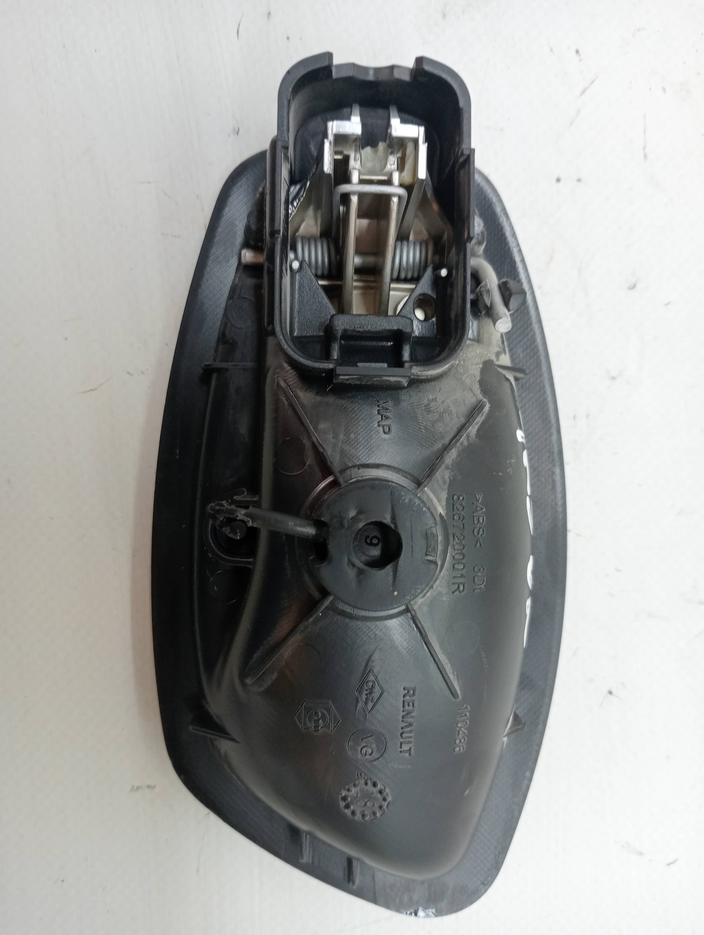 Maneta interior trasera derecha RENAULT CLIO IV 2
