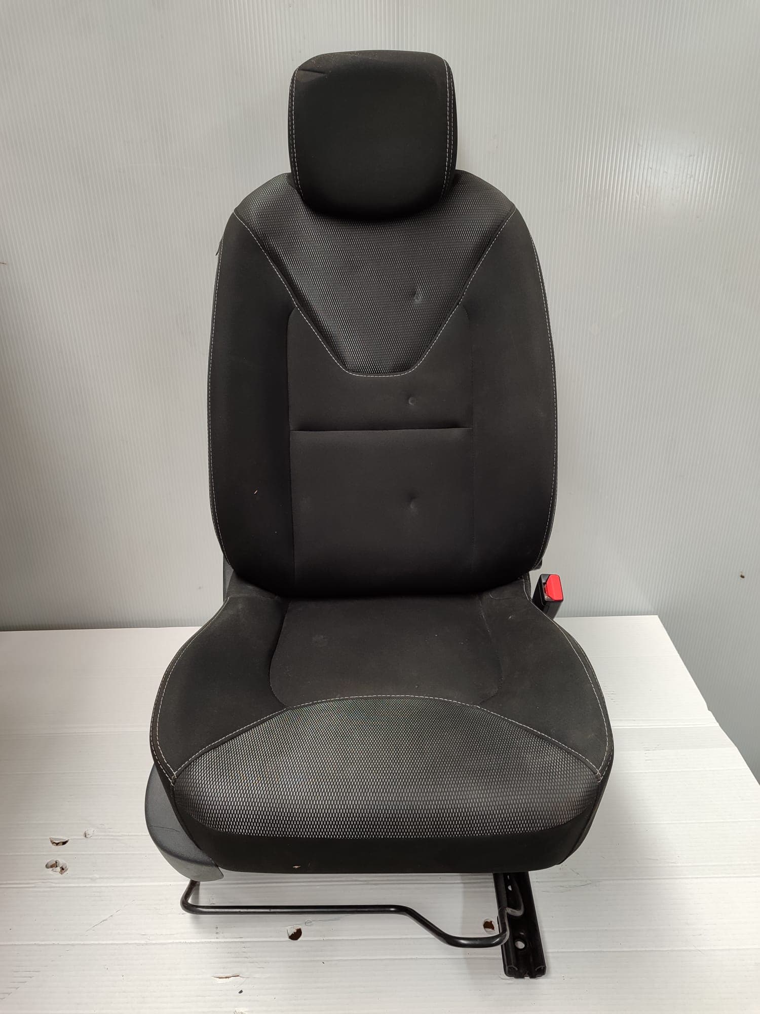 Asiento delantero derecho RENAULT CLIO IV