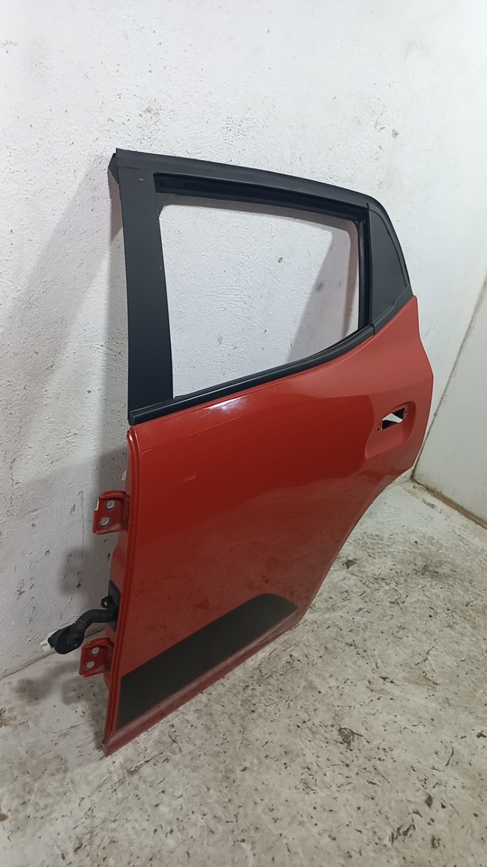 Puerta trasera izquierda DACIA SPRING 4