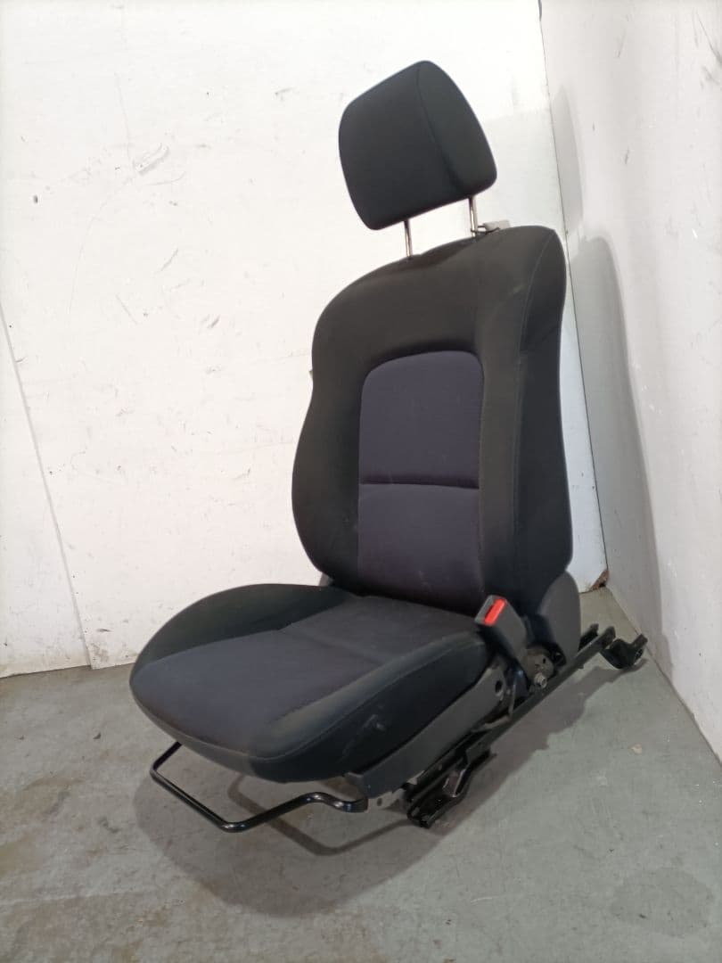 Asiento delantero derecho MAZDA 3 BERLINA (BK) 3