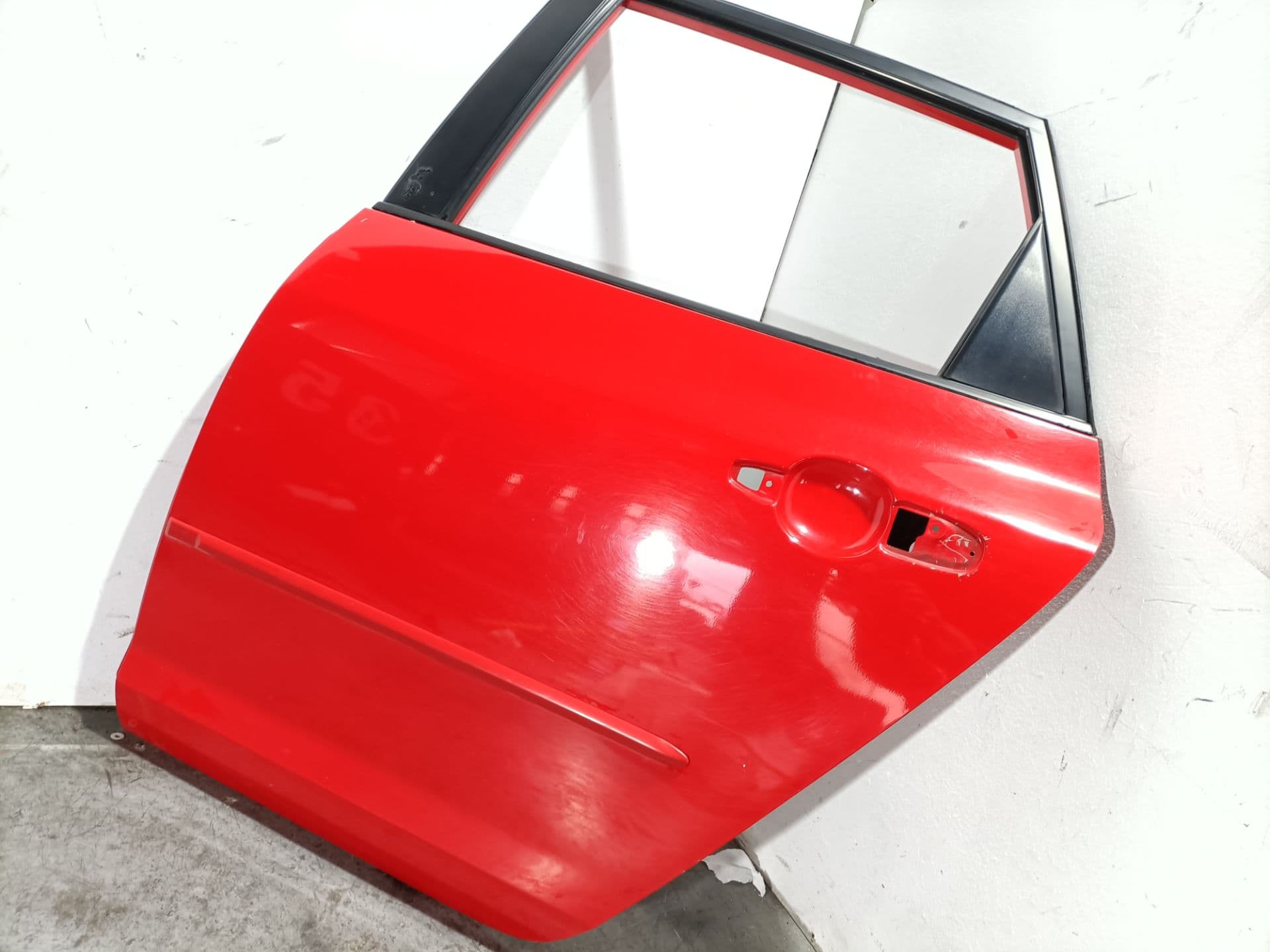 Puerta trasera izquierda MAZDA 3 BERLINA (BK) 5