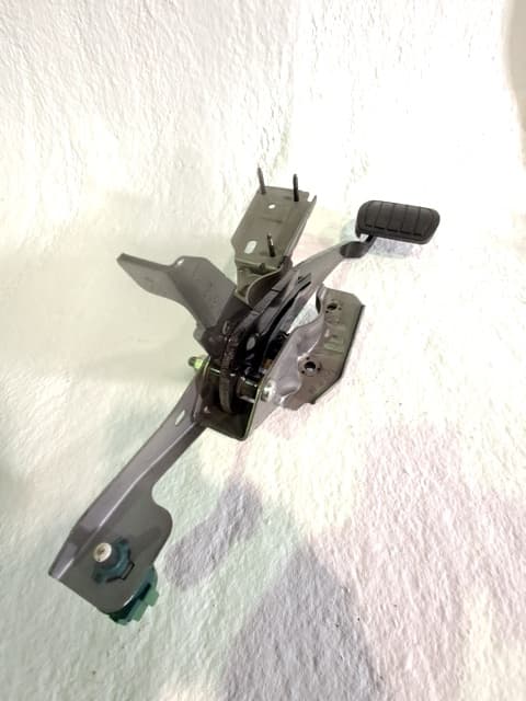 Pedal freno PEUGEOT 308 2