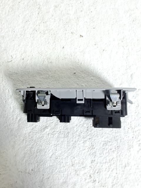 Mando elevalunas delantero izquierdo PEUGEOT 308 4