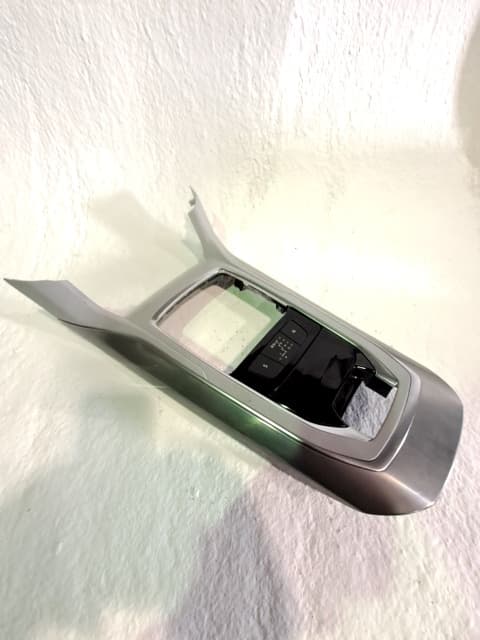 Moldura interior PEUGEOT 308 4