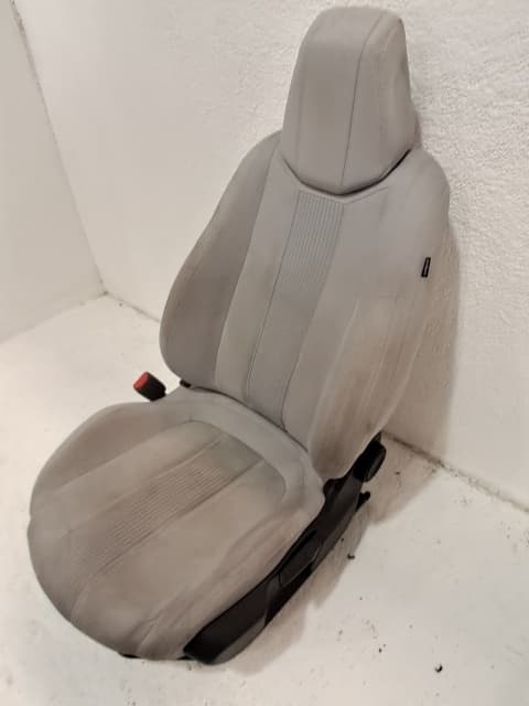 Asiento delantero izquierdo PEUGEOT 308 3