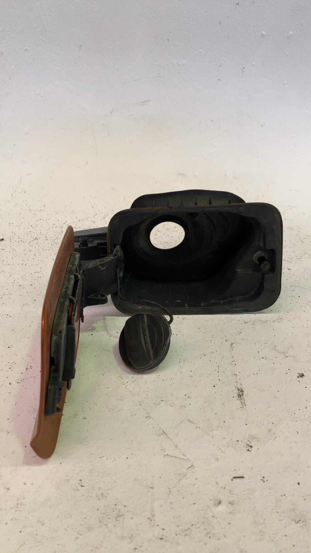 Tapa exterior combustible SEAT ATECA (KH7) 3