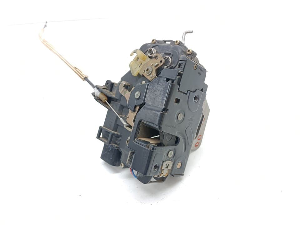 Cerradura puerta delantera derecha AUDI A6 BERLINA (4B2)