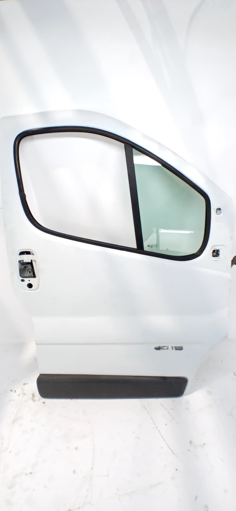 Puerta delantera derecha RENAULT TRAFIC COMBI (AB 4.01)