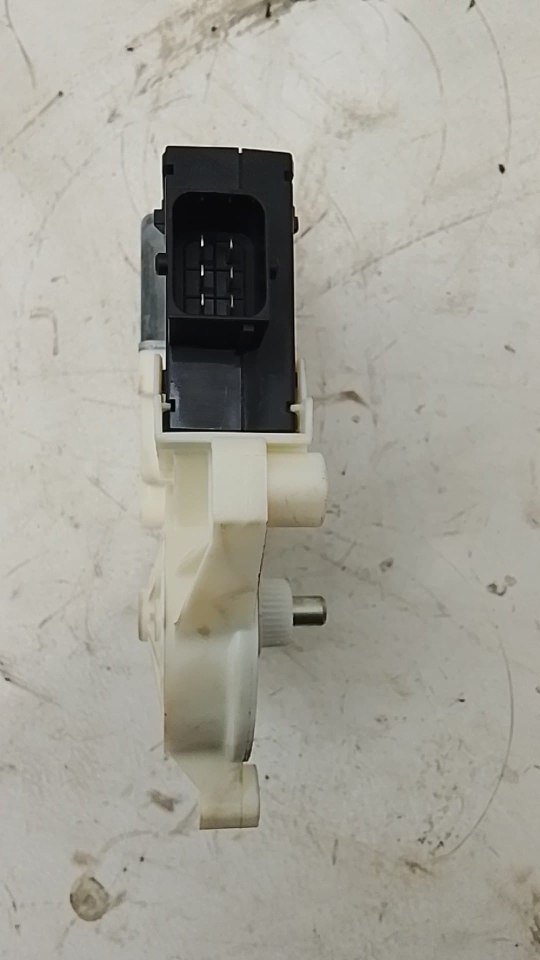 Motor elevalunas delantero derecho JEEP RENEGADE 2