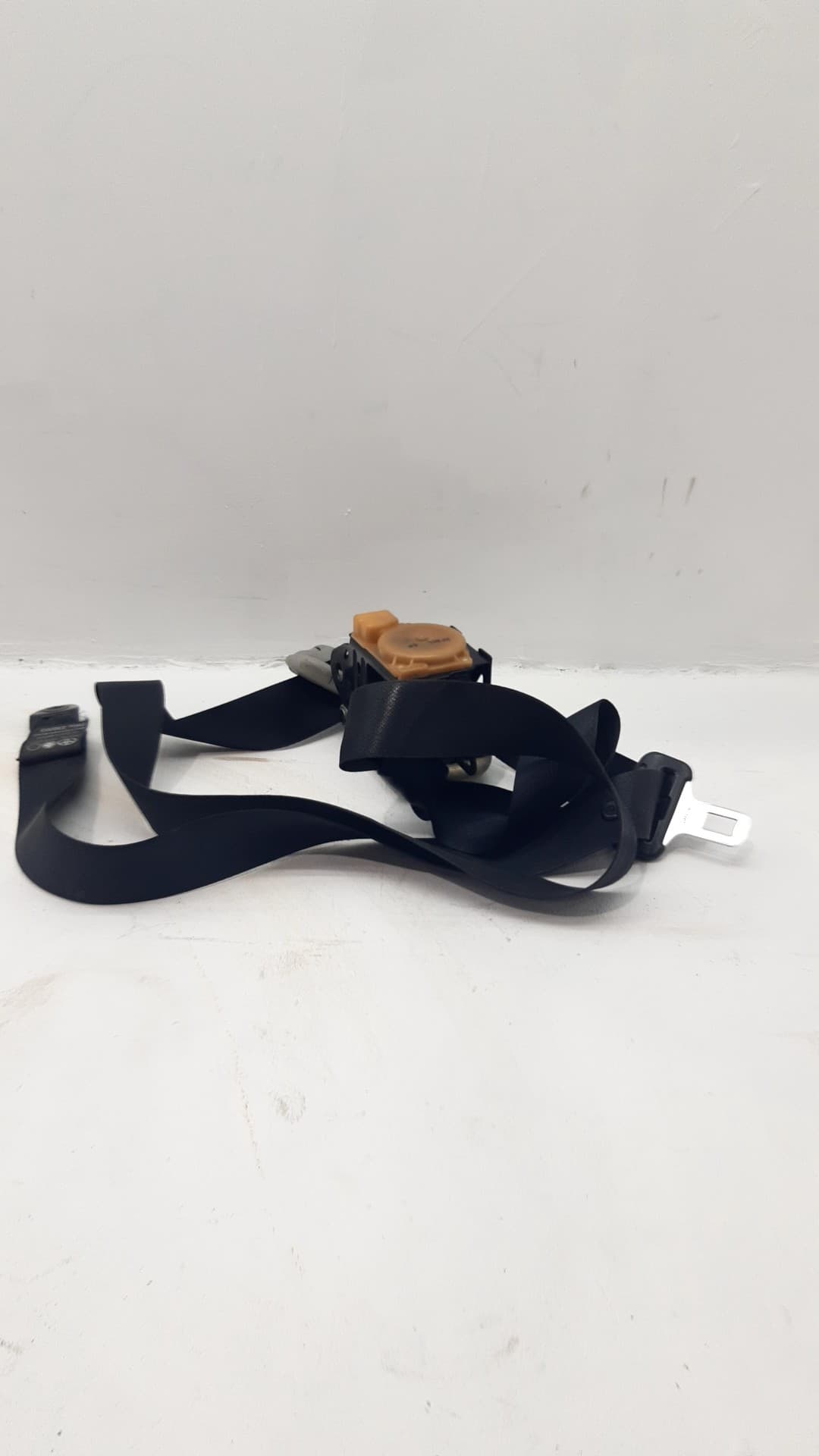 Cinturon seguridad delantero izquierdo TOYOTA COROLLA (E12)