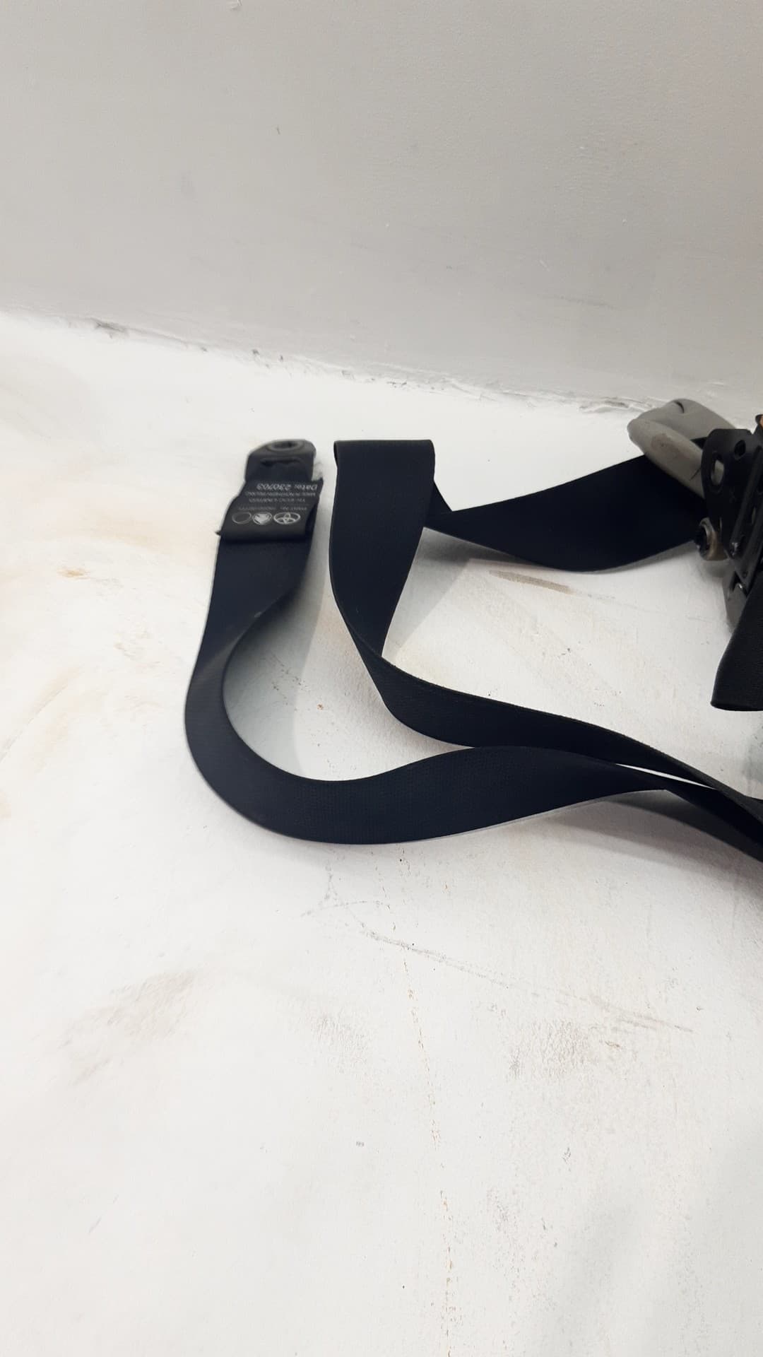 Cinturon seguridad delantero izquierdo TOYOTA COROLLA (E12) 2