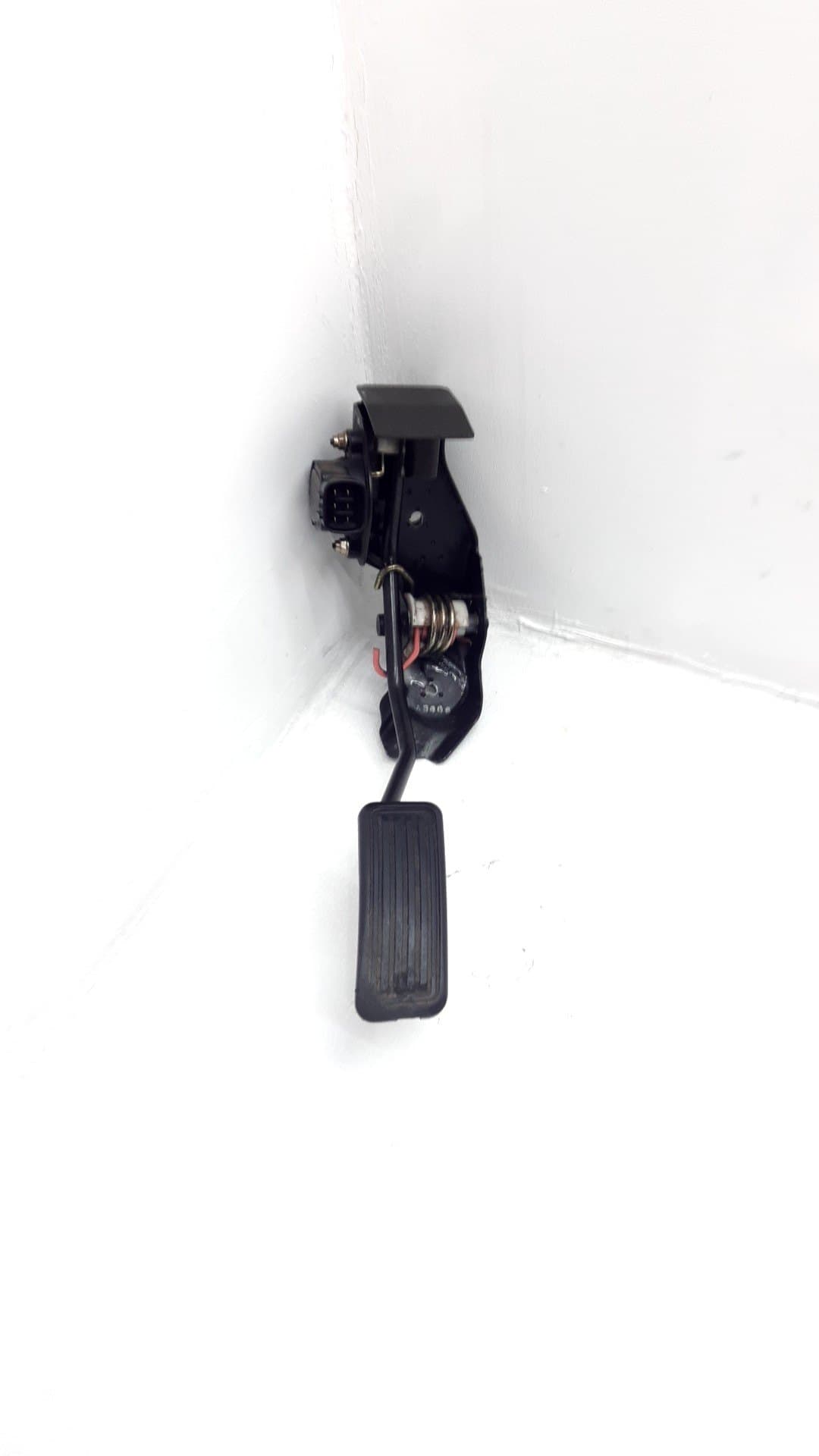 Pedal acelerador TOYOTA COROLLA (E12) 2
