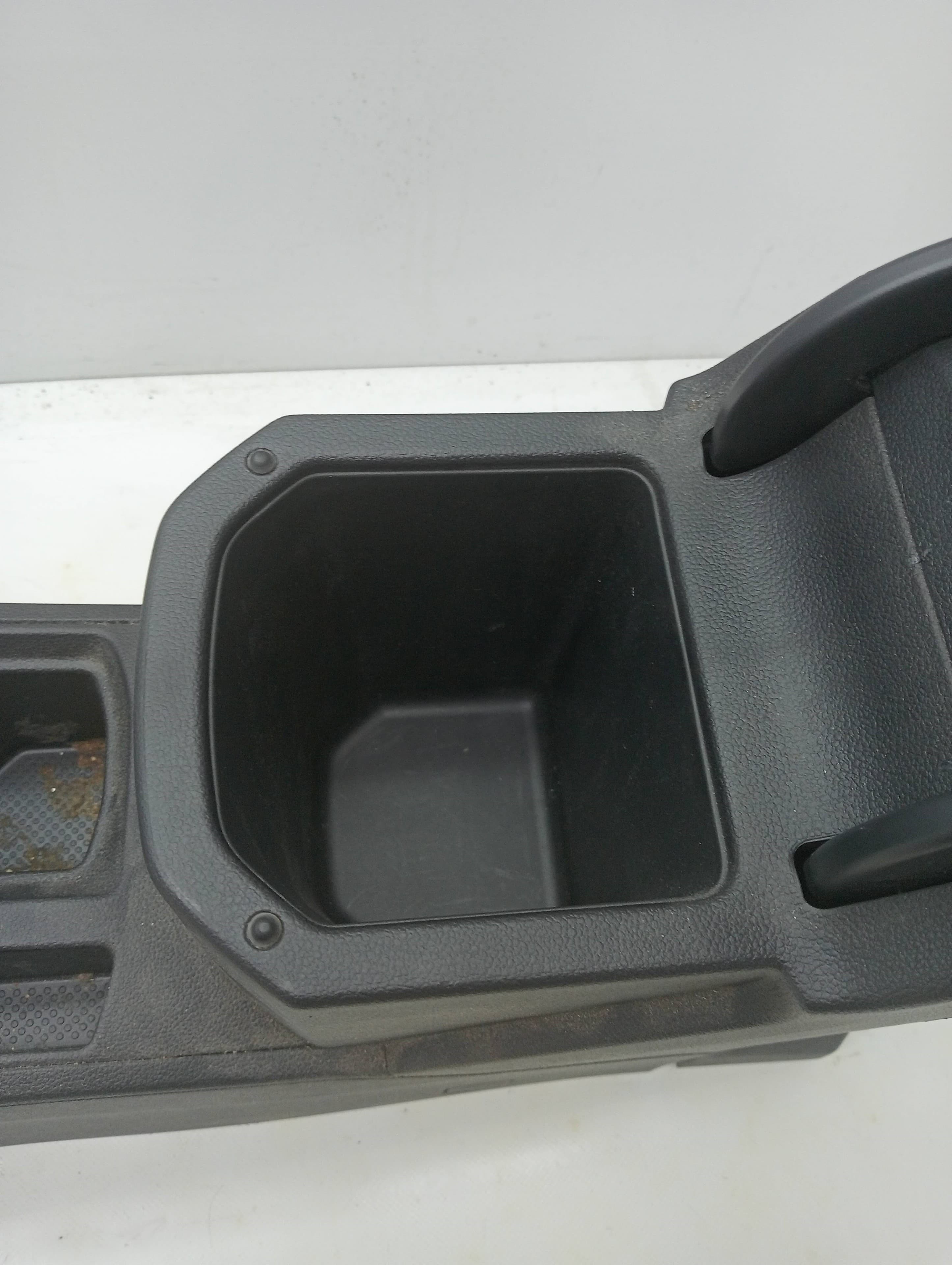 Consola central VOLKSWAGEN T-ROC 2
